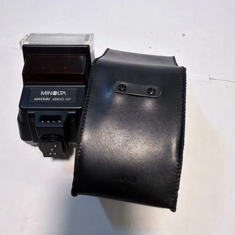 Vintage Minolta Maxxum Flash 2800AF Electronic Flash In Original Case